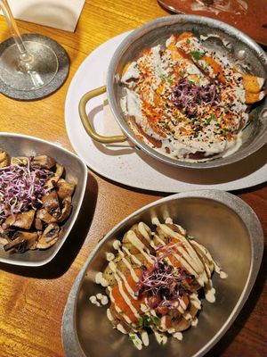 Artichoke hummus and truffle sweet potatoes at Faire Tapas & Wine in Barcelona