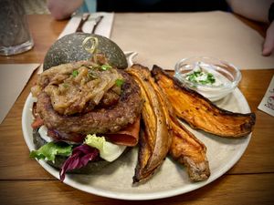 Vegan Beyond Burger  at Faire Tapas & Wine in Barcelona