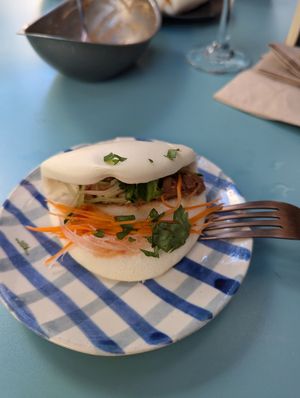 Bao bun sandwich at Faire Tapas & Wine in Barcelona