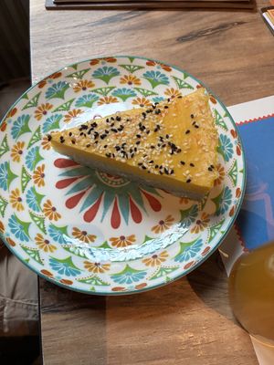 Vegan cake  at Le Petit Wayang in Nuremberg