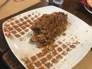 Crumble da avó  at Terra Restaurante Natural in Lisbon