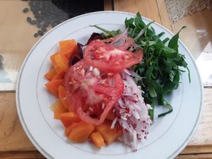 Salad from the saladbar at Reencuentro con la Naturaleza in La Paz