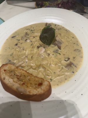 Mushroom pasta  at Earth Cafe @ BKC in Mumbai