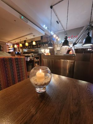 Tân Woodfired Pizza Inside at Tân Woodfired Pizza in Caernarfon