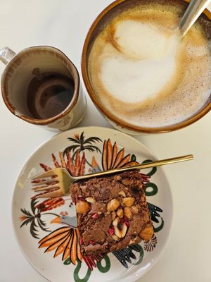Espresso, Cappuccino with soy milk & vegan chocolate brownie 😋 at Mamacita Cafè - Sweet & Salty in Salo