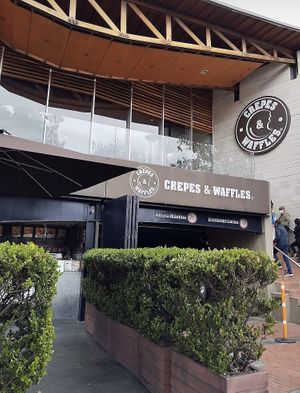 https://qr.precompro.com/?vendor=crepesinterior (menu)   at Creppes & Waffles - Cedritos in Bogota