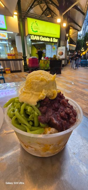 Mao Shan Wang Durian Chendol at Tiong Bahru Durian - Lau Pa Sat in Central Singapore