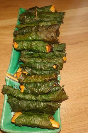 Lot leaf with mushroom at Tiệm trà Lê La - Le La Vegan in Cao Bang