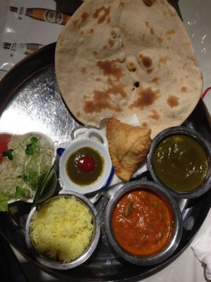 This is the vegetable dinner set. They were happy to make this vegan nan for me. :) at Sri Lanka Kagoshima in Kagoshima