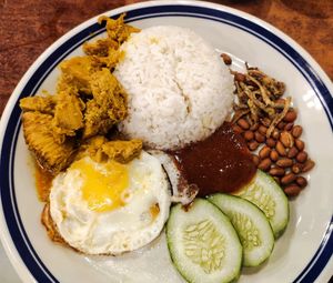 Nasi lemak, the rendang lion mane mushroom and rice were good at Big Veggie - 马来西亚大蔬無界 in Kuching