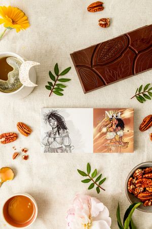 Dark chocolate bar with caramelised pecans. at Végéta'Ly in Tourcoing