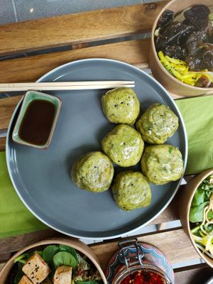Vegan dumplings (spinach, bamboo, shiitake, soy mince) at Da Mai in Cologne