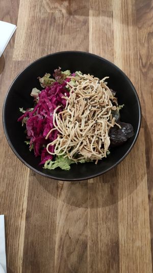 Tofu skin salad at Da Mai in Cologne