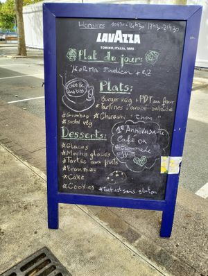  at Green Roses Cafe in Mouans-sartoux