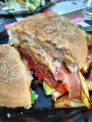  at Green Roses Cafe in Mouans-sartoux