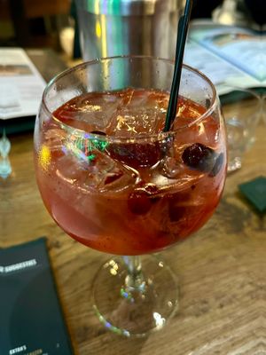 Royal bliss berry mocktail at De Beren  in Breda