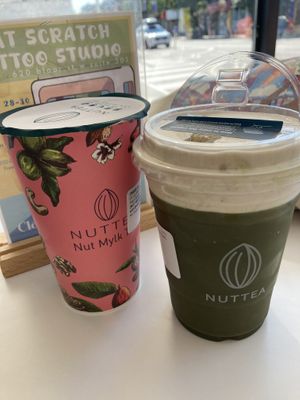 Bubble tea + matcha avec crème   at Nuttea in Toronto
