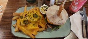 onion burger 🍔 with chili cheese fries 🍟 at Apple & Eve - Vegan & tierisch lecker in Hamburg