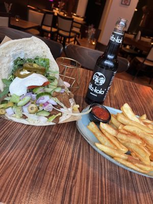 Gyros Sandwich 🔥  at Apple & Eve - Vegan & tierisch lecker in Hamburg
