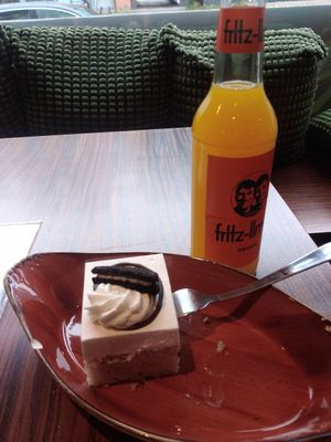 Oreo cream cake at Apple & Eve - Vegan & tierisch lecker in Hamburg