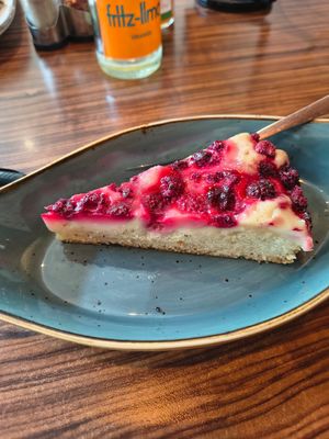 Raspberry cheesecake at Apple & Eve - Vegan & tierisch lecker in Hamburg