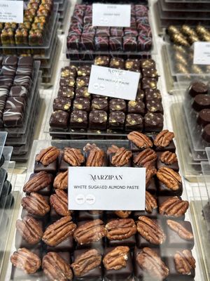 Wonka, Marzipan  at Chocolaterie Sukerbuyc in Bruges