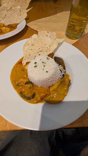 Gemüsecurry mit Basmati-Reis, vegan at Gutmann am Dutzendteich in Nuremberg
