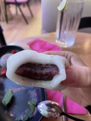 Mochi dessert  at Hambaga in Cologne