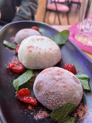 MoCHi selection   at Hambaga in Cologne