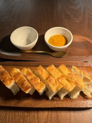 Complimentary bread and dips   at Casa Vegetariana in Porto