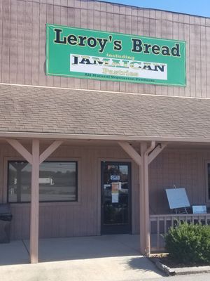 Front of the store at Leroy's Bread in Crossville