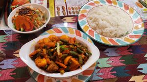 Mix vegetable dry curry with set at Mugal Mahal in Nagasaki