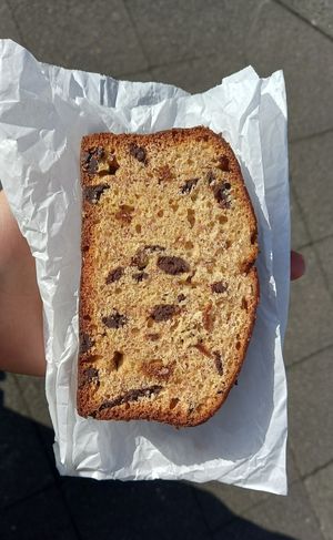 banana bread, 4€ at Weird Space Café Friedrichstadt in Dusseldorf