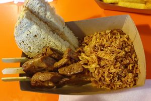 Vegan saté at De Vegetarische Snackbar in The Hague