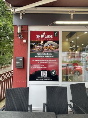 Veganes Seitan-Angebot  at Royal Mardini in Waldkirch