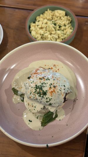 🍳 Benedict de Portobello + addition tofu mexido at Teva Deli in Rio De Janeiro