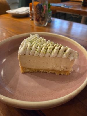 Torta de limão at Teva Deli in Rio De Janeiro