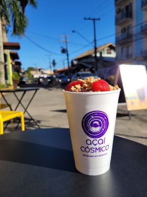 Morangos? #Veganuary at Açaí Cósmico in Sao Paulo