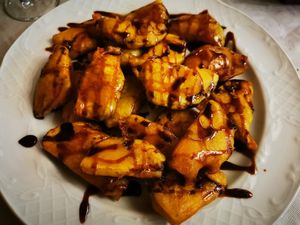 Berenjenas fritas con miel de caña at El Aljibe in Priego De Cordoba