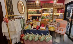 Souvenirs at One Leaf One World Tibetan Tea Vegetarian Hotpot  一叶一世界藏茶素食火锅 in Shenzhen