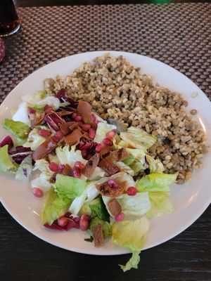Mujadarra - bulgur and lentils and side salad with fattoush (8€)   at Vegan_Us in Worms