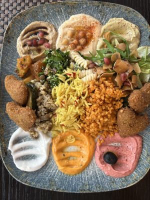 Probierteller vegan   at Vegan_Us in Worms