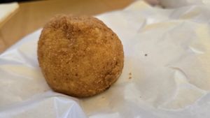 Arangino with 4 different cheeses at Siciliamo in Cagliari