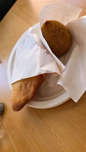 Fried pizza and Arancino at Siciliamo in Cagliari