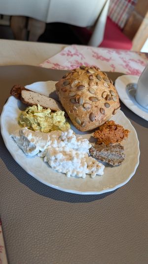 Herzhaftes Brotaufstriche at Dreimäderlhaus - Boutique Hotel am Weissensee in Fuessen
