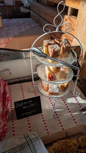 Veganer Marmorkuchen at Dreimäderlhaus - Boutique Hotel am Weissensee in Fuessen