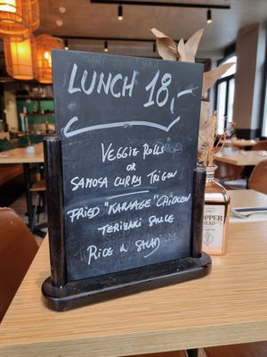 Lunch menu - the karage teriyake could also be made with tofu at Bowls Asian Cuisine (Bowls Kortrijk) in Kortrijk