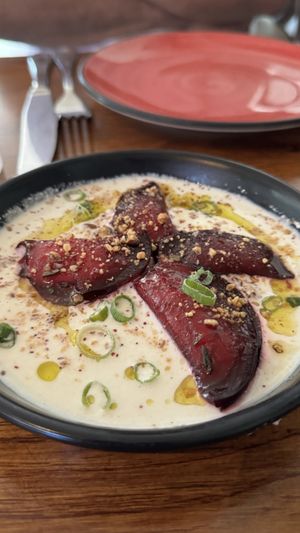 כיסוני סלק  at Meshek Barzilay in Tel Aviv