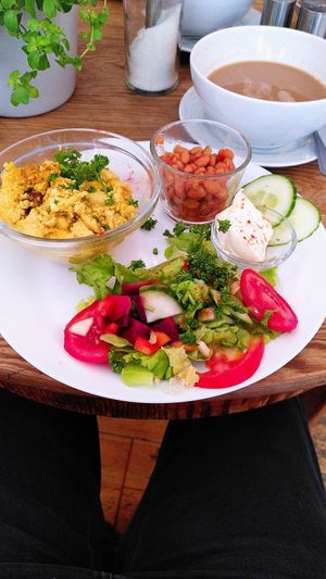 Englisches Frühstück at Pele-Mele in Berlin