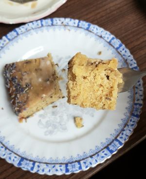 Orange lavender cake - close-up #Veganuary at Pele-Mele in Berlin